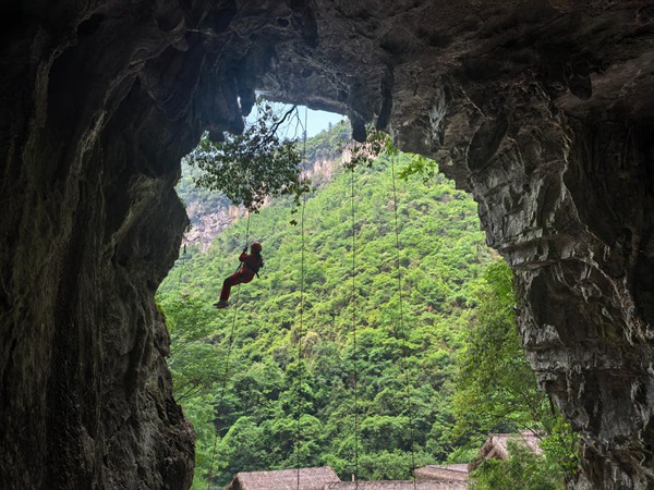 洞穴飞拉达。景区供图