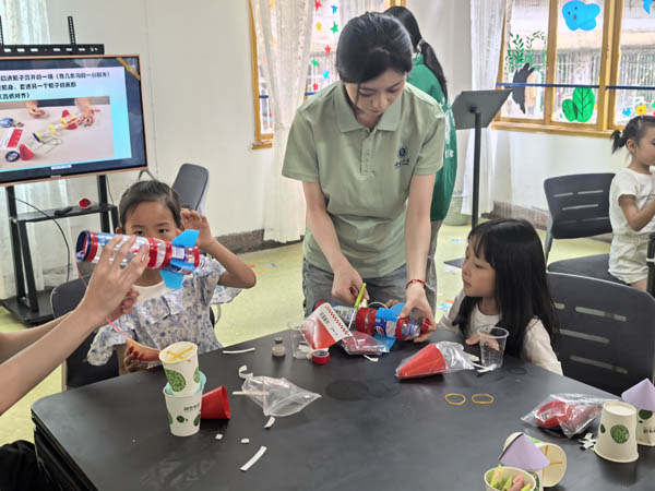 科普体验营活动。学校供图