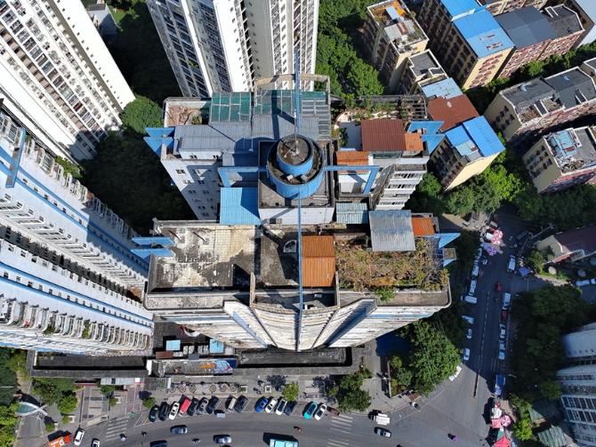 识别并抓拍高层建筑楼顶违规搭建。市规划院供图