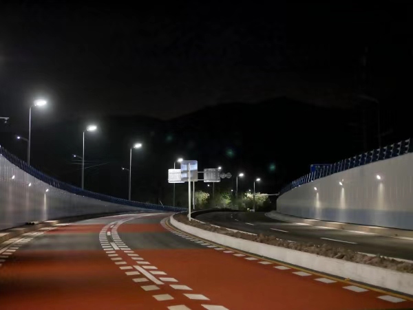 南涪路节点交通改善工程。中建二局华中公司供图