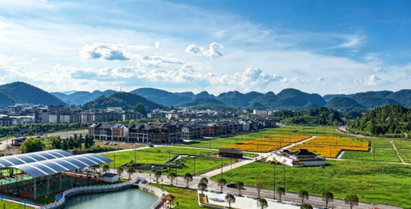 重庆奉节县三峡凉都气候宜人‌。 奉节县兴隆镇供图
