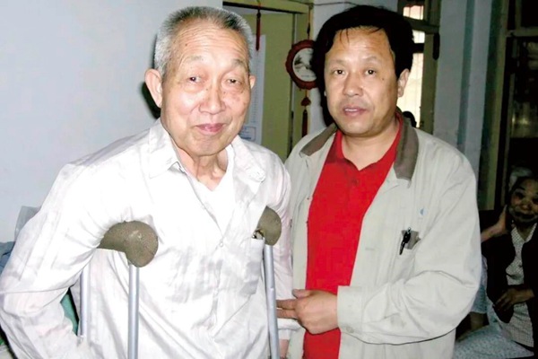牛志國第一個“一助一”結對子戶。華潤集團供圖