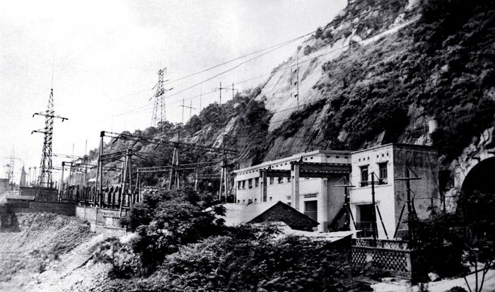 1972年5月15日，凉亭变电站投运。国网重庆市电力公司供图