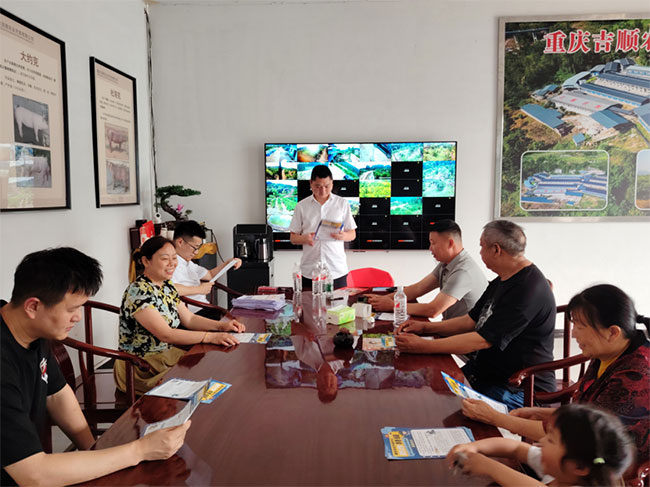 恒丰银行走进乡镇开展金融知识宣传。恒丰银行重庆分行供图
