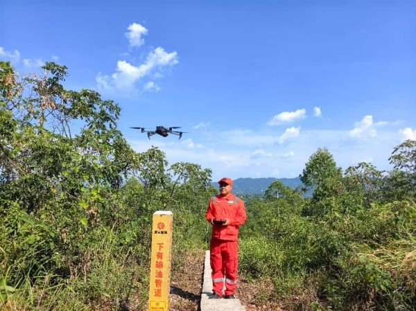 智能巡護。重慶輸油氣分公司供圖