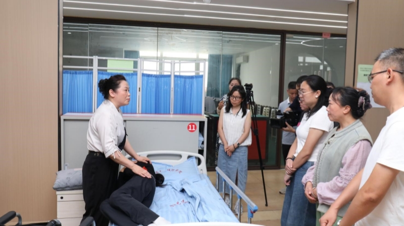 两江新区2026年养老服务职业技能培训在重庆艺才技师学院开班