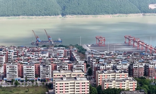 水天坪港區海關監管作業場所。劉先華攝