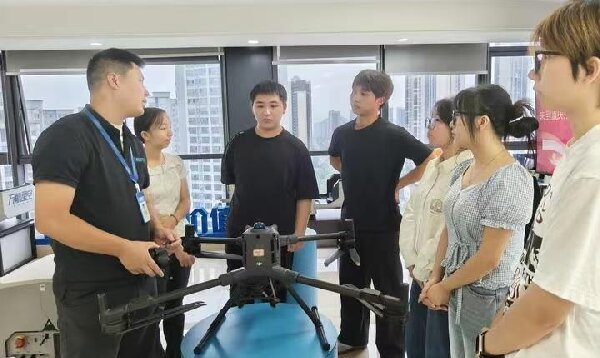 实战化教学。学校供图