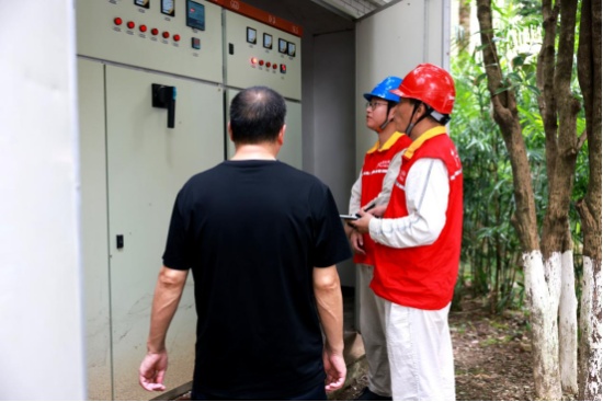 專項檢查現場。國網重慶彭水供電公司供圖